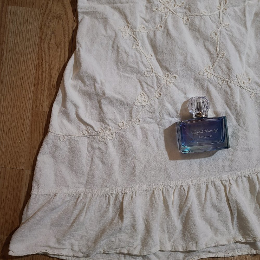 Little white dress. - Picture 15 of 16